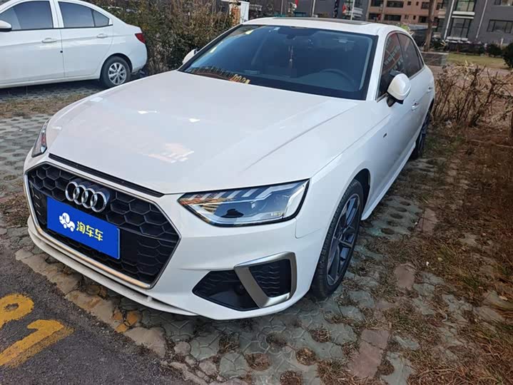 Фото 1 - Audi A4L