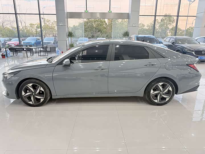Фото 5 - Hyundai Elantra N line