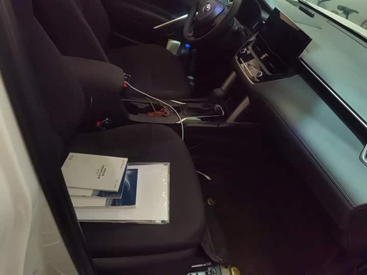 Фото 8 - Toyota Corolla Cross