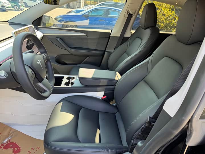 Фото 4 - Tesla Model Y