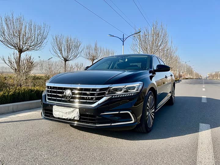 Фото 1 - Volkswagen Passat