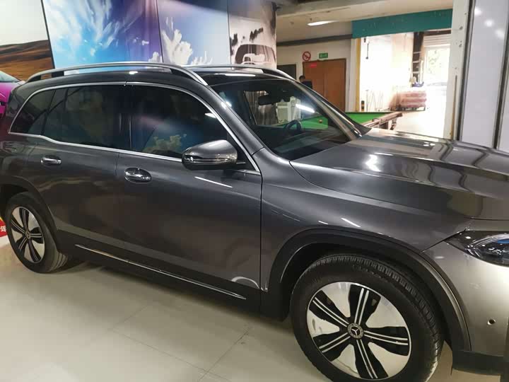 Фото 3 - Mercedes-Benz EQB