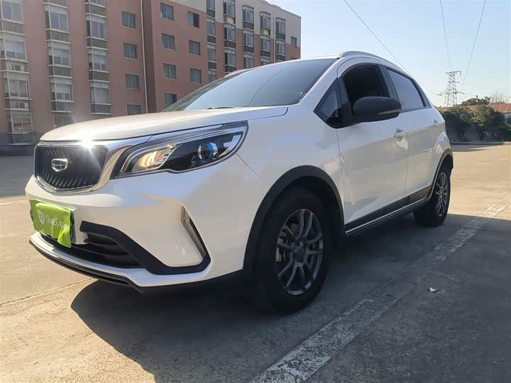 Фото 2 - Geely Vision X3