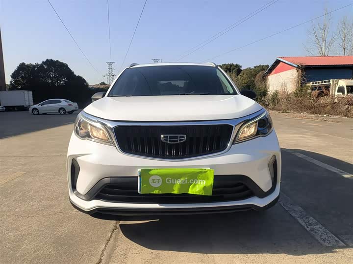 Фото 3 - Geely Vision X3