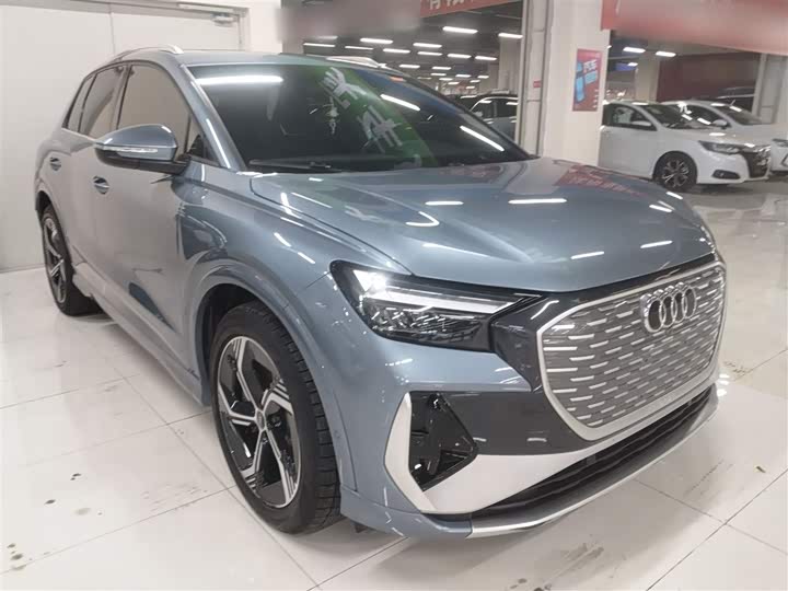 Фото 4 - Audi Q4 e-tron