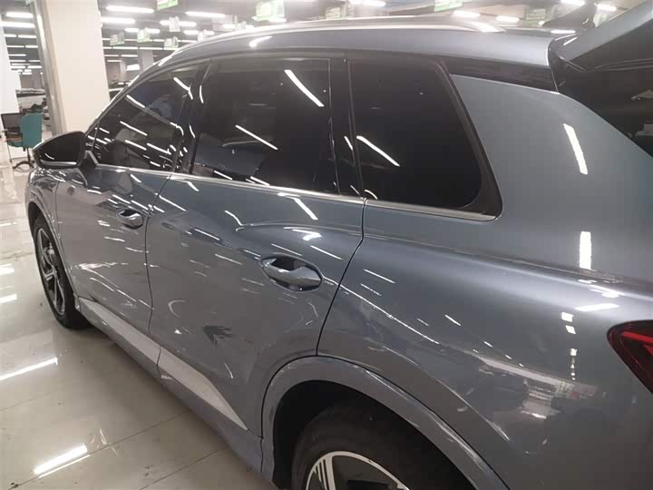 Фото 5 - Audi Q4 e-tron