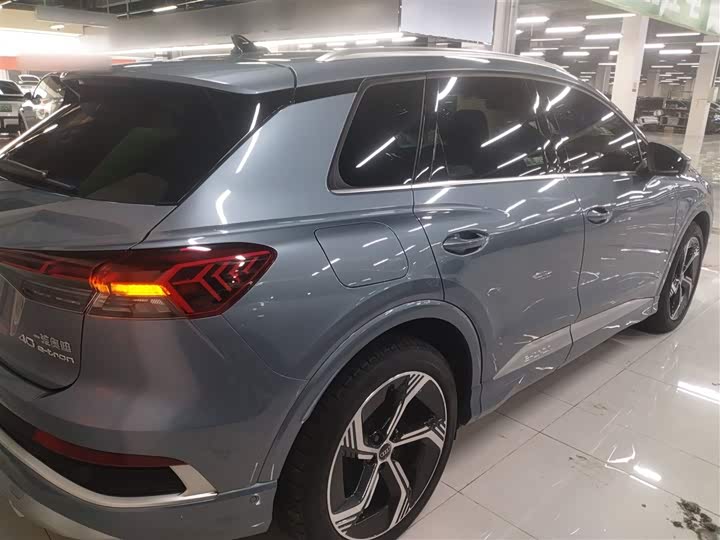 Фото 7 - Audi Q4 e-tron