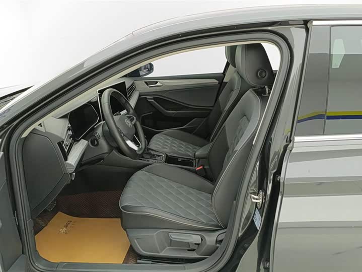 Фото 9 - Volkswagen Sagitar L