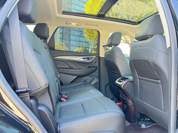 Фото 7 - Buick Enclave