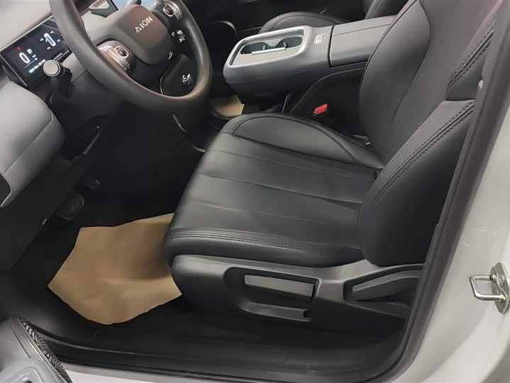 Фото 9 - GAC Aion UT