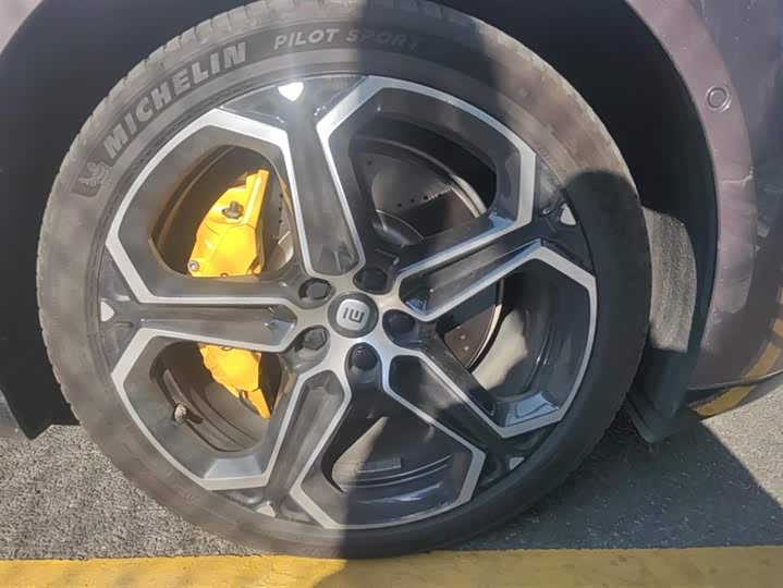 Фото 6 - Xiaomi SU7