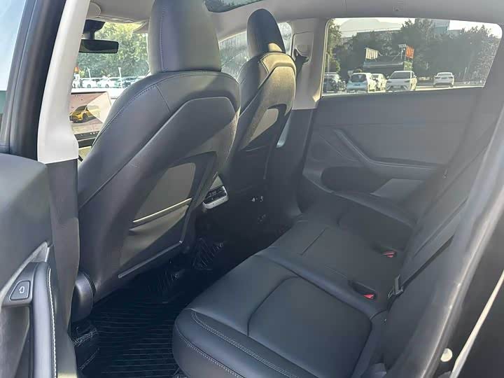 Фото 5 - Tesla Model Y