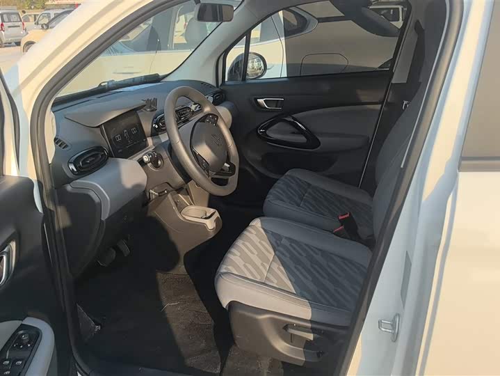 Фото 9 - Leapmotor T03