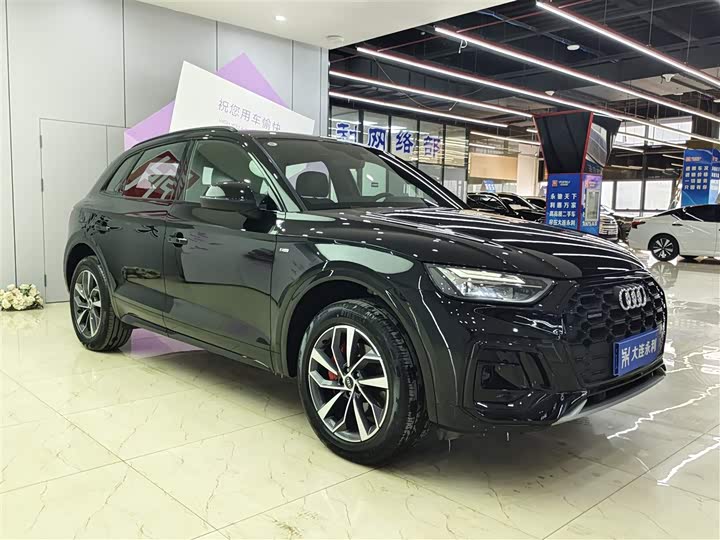 Фото 3 - Audi Q5L