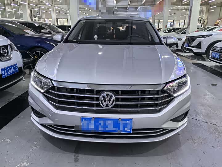 Фото 2 - Volkswagen Sagitar L