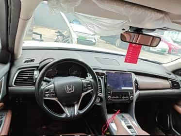 Фото 4 - Honda Avancier