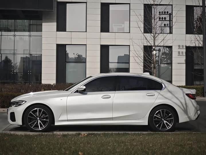 Фото 8 - BMW 3 Series