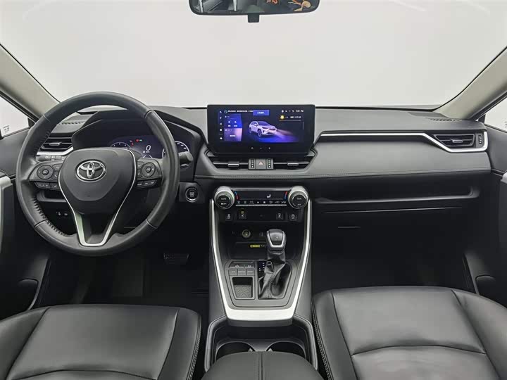 Фото 5 - Toyota RAV4