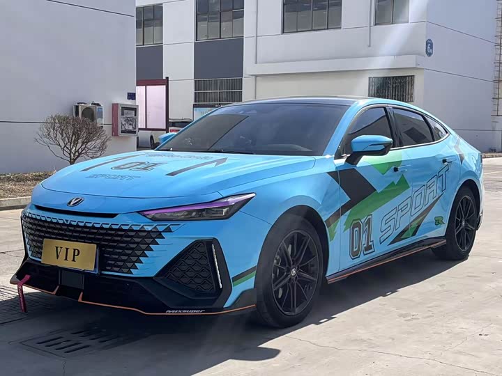 Фото 1 - Changan UNI-V