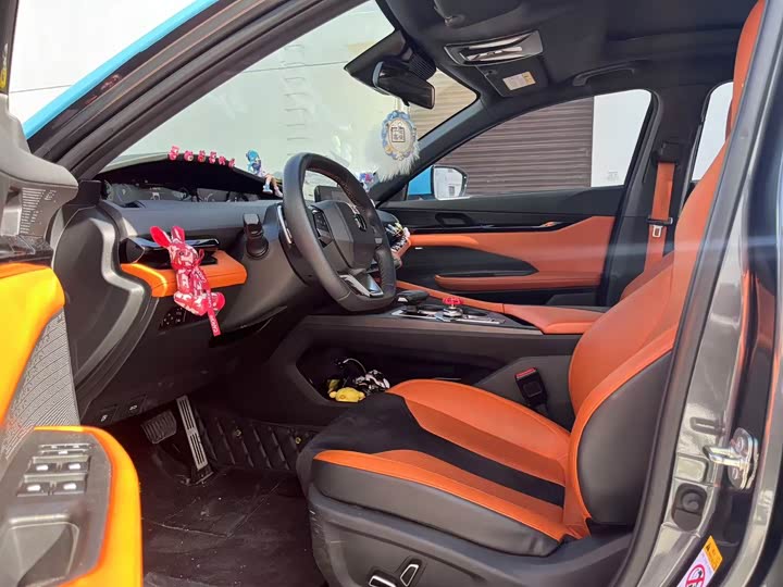 Фото 4 - Changan UNI-V