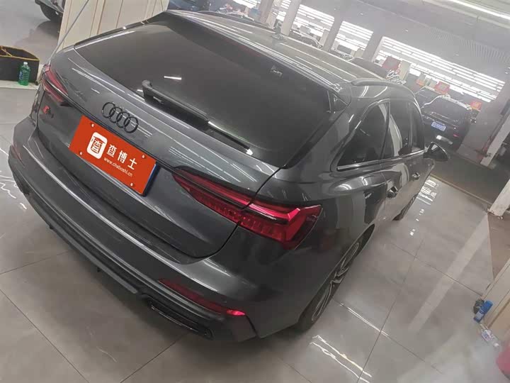 Фото 6 - Audi A6