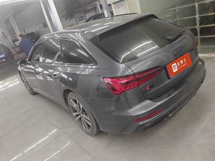 Фото 7 - Audi A6