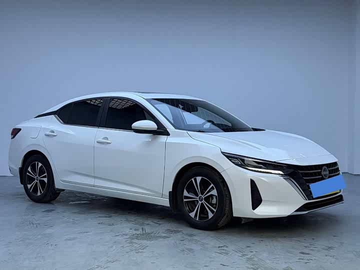 Фото 3 - Nissan Sylphy