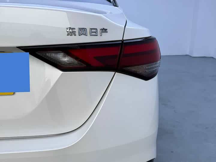 Фото 9 - Nissan Sylphy