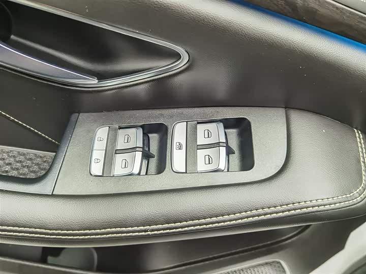 Фото 9 - Jetour X90