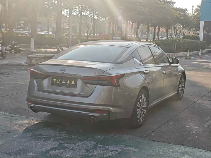 Фото 8 - Nissan Teana