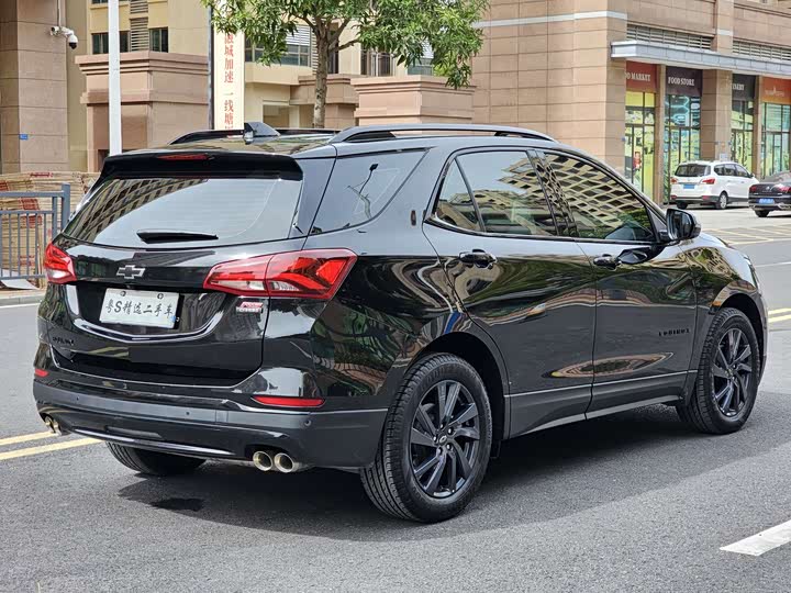 Фото 6 - Chevrolet Equinox