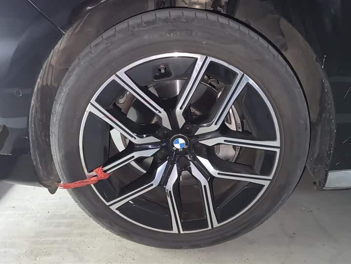 Фото 6 - BMW 7 Series