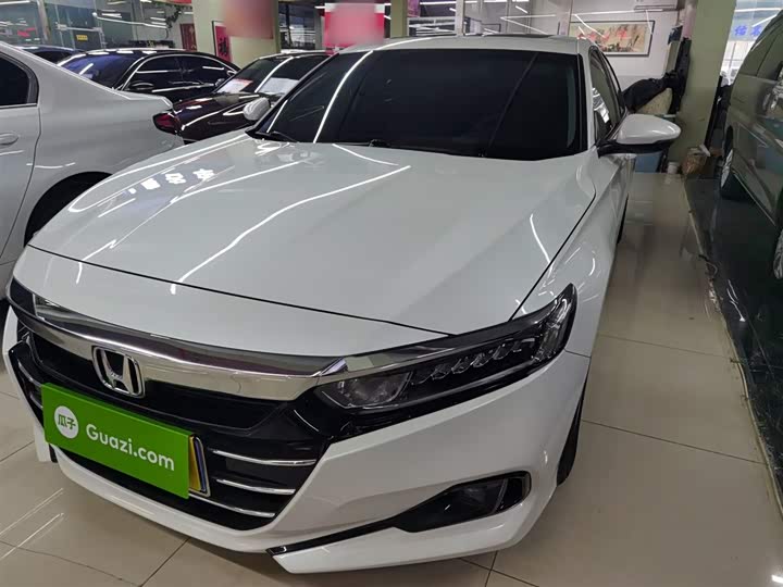 Фото 2 - Honda Accord