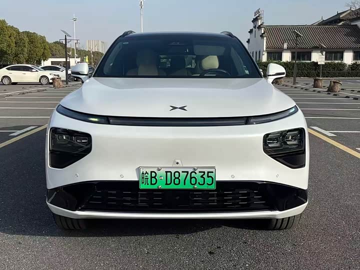 Фото 2 - XPeng G9