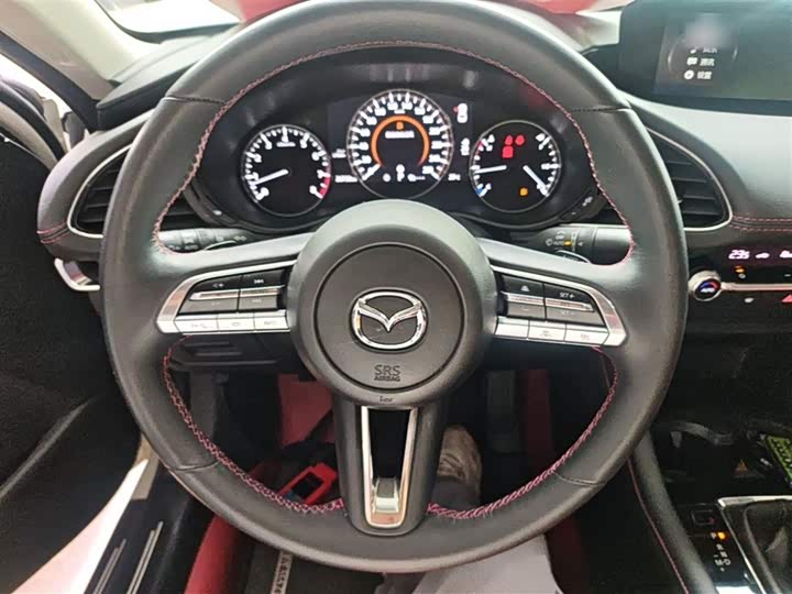Фото 9 - Mazda 3 (Axela)
