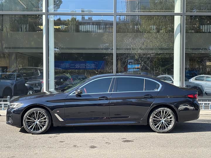 Фото 3 - BMW 5 Series