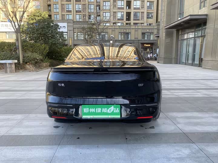 Фото 8 - Zeekr 007