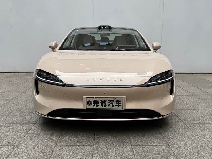 Фото 2 - Luxeed S7