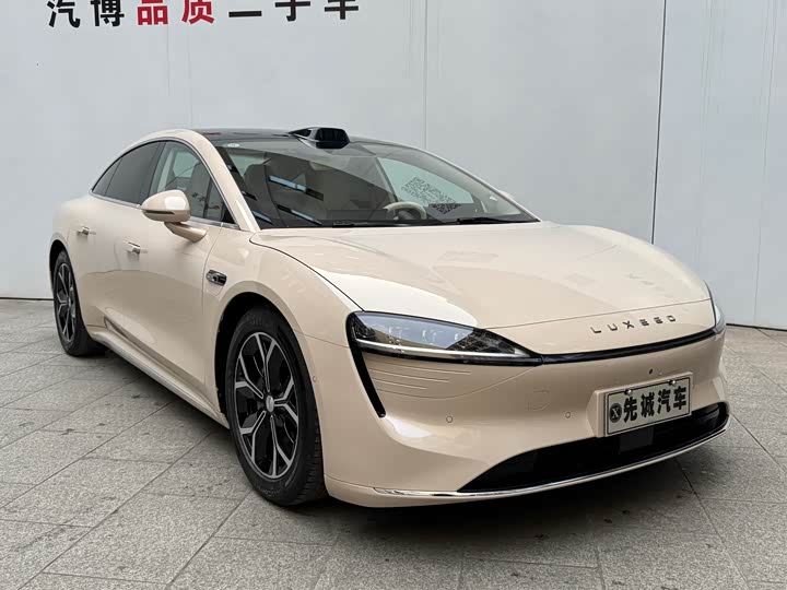 Фото 3 - Luxeed S7