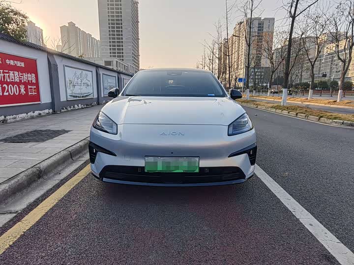 Фото 1 - GAC Aion RT