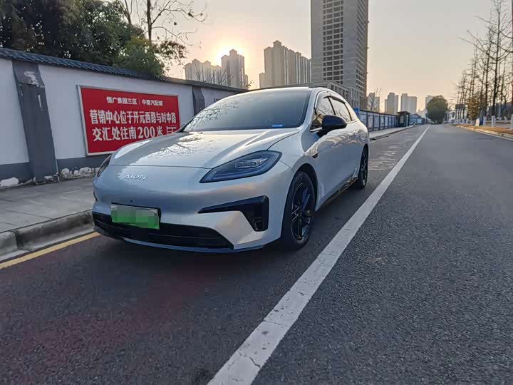 Фото 2 - GAC Aion RT