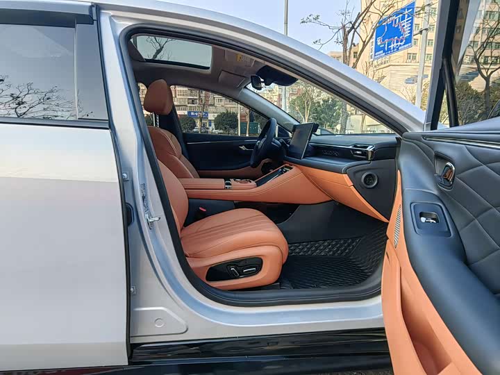 Фото 7 - GAC Aion RT