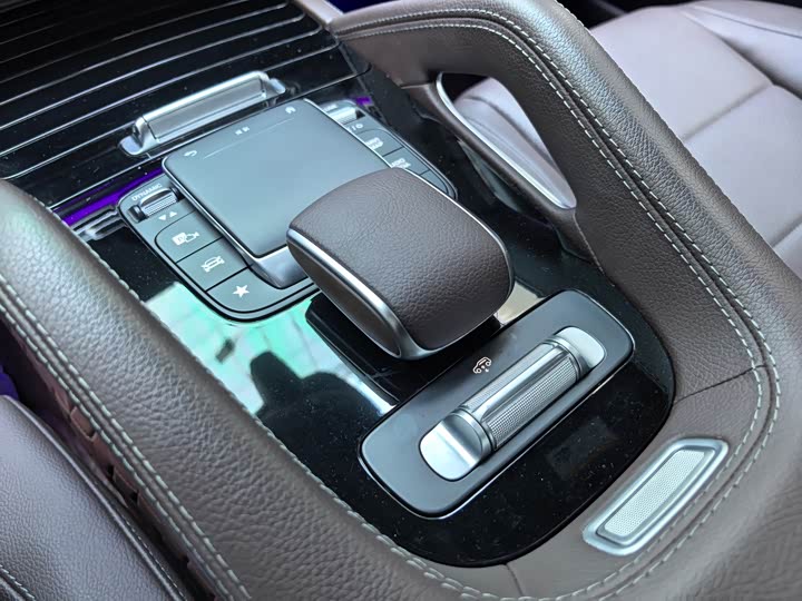 Фото 9 - Mercedes-Benz GLS-Class