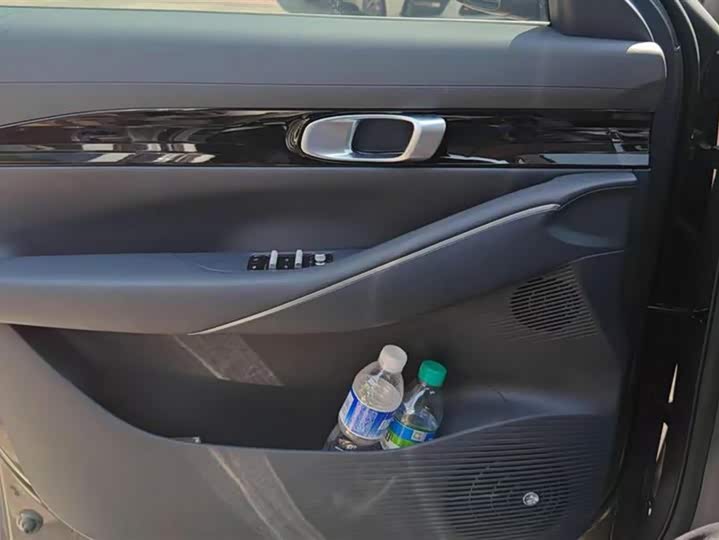 Фото 7 - Geely Galaxy E5