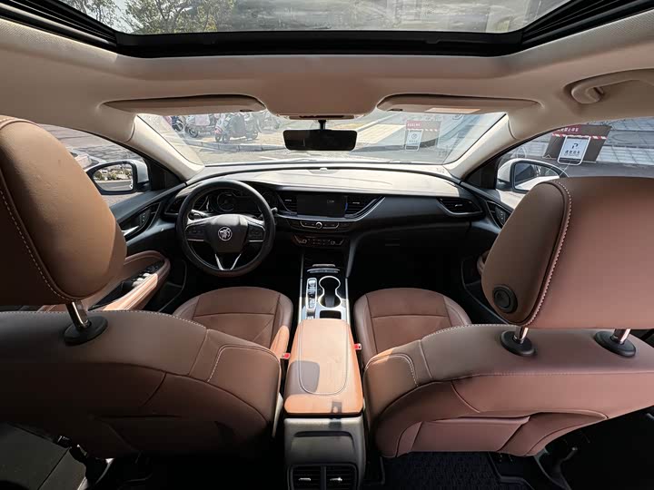 Фото 9 - Buick Regal