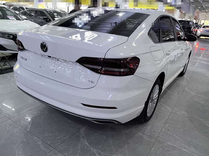 Фото 6 - Volkswagen Lavida