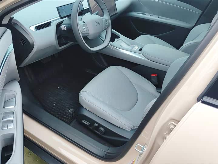 Фото 9 - XPeng Mona M03