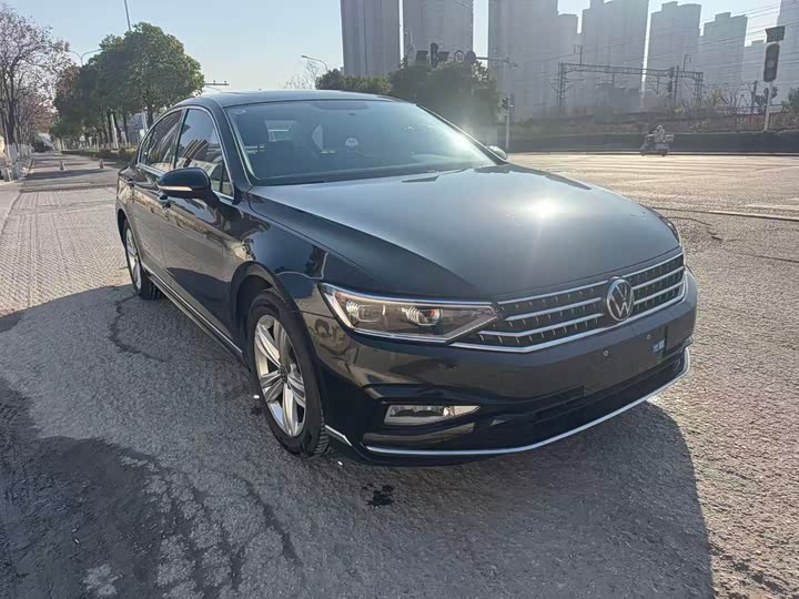 Фото 3 - Volkswagen Magotan