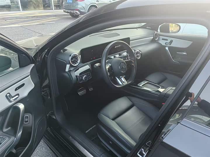 Фото 7 - Mercedes-Benz A-Class AMG