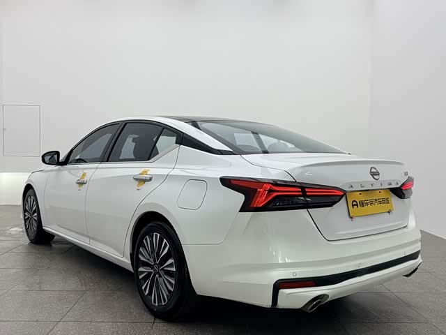 Фото 5 - Nissan Teana